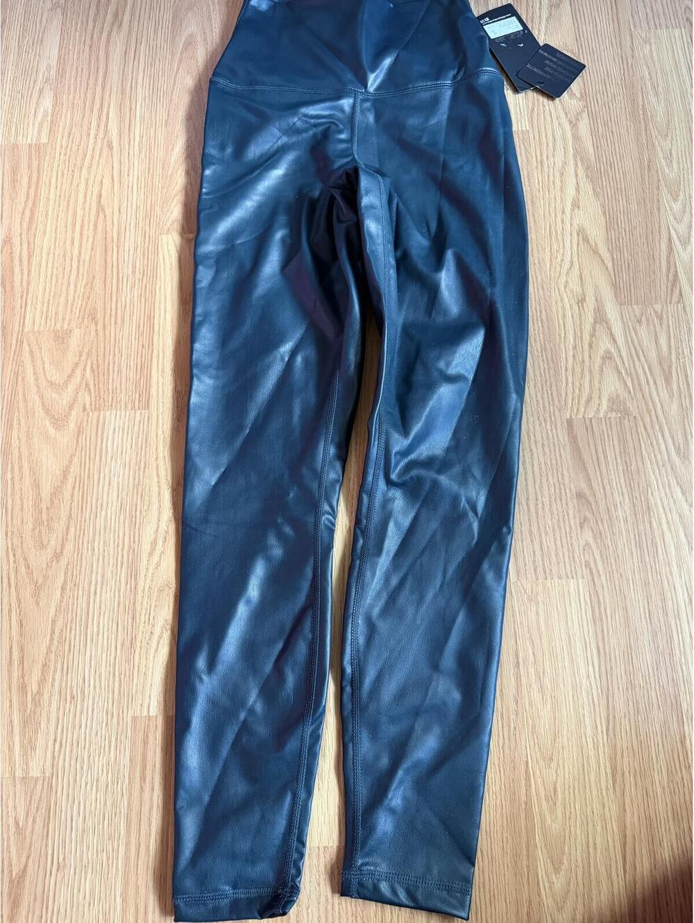 Forest Green Pleather Athletic Leggings size Small